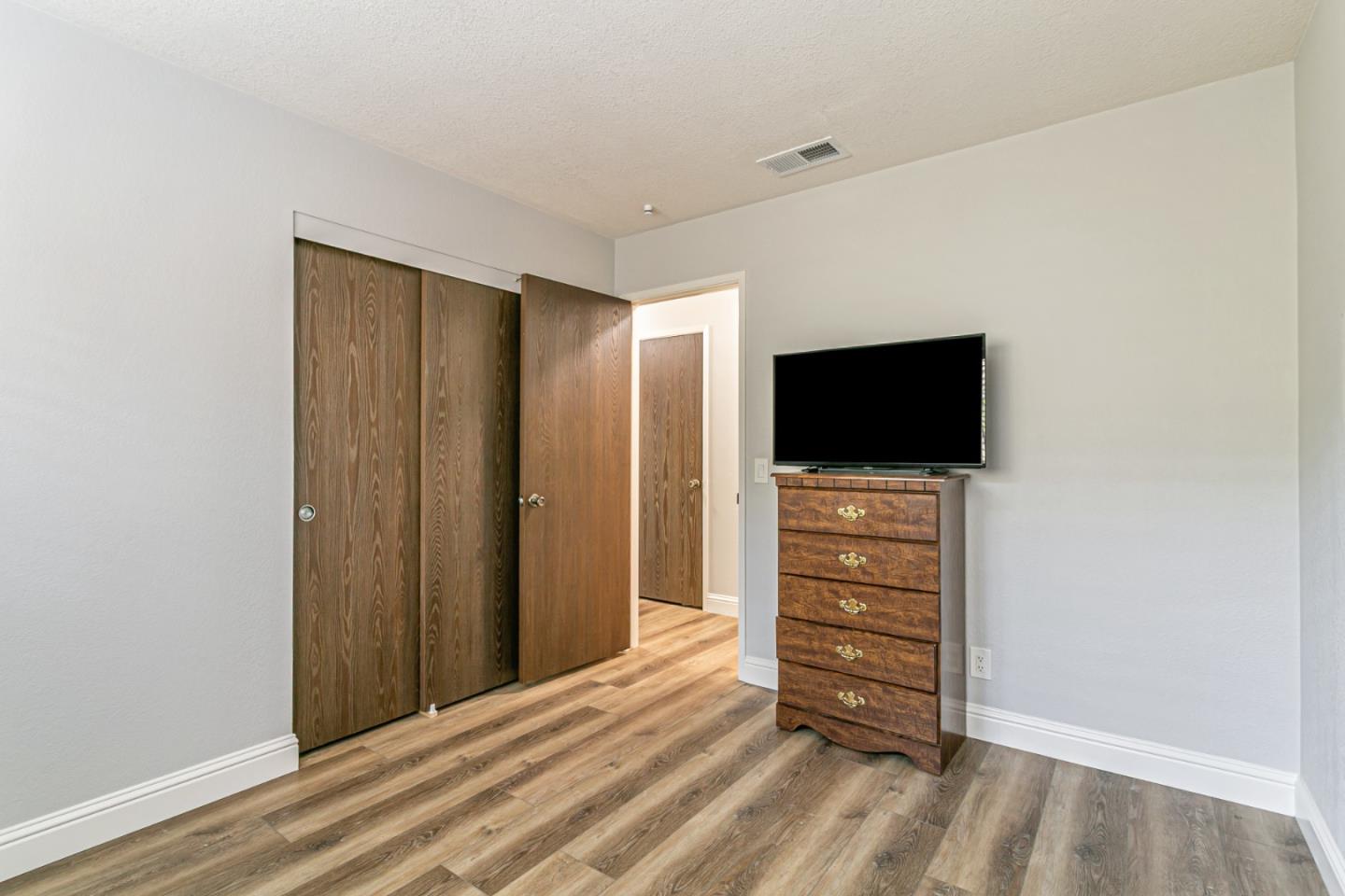 Detail Gallery Image 18 of 26 For 970 Ortega Cir, Gilroy,  CA 95020 - 4 Beds | 2 Baths