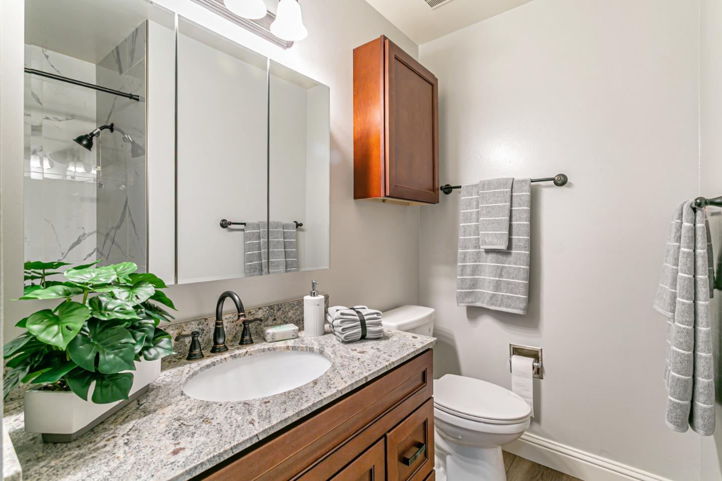 Detail Gallery Image 20 of 26 For 970 Ortega Cir, Gilroy,  CA 95020 - 4 Beds | 2 Baths