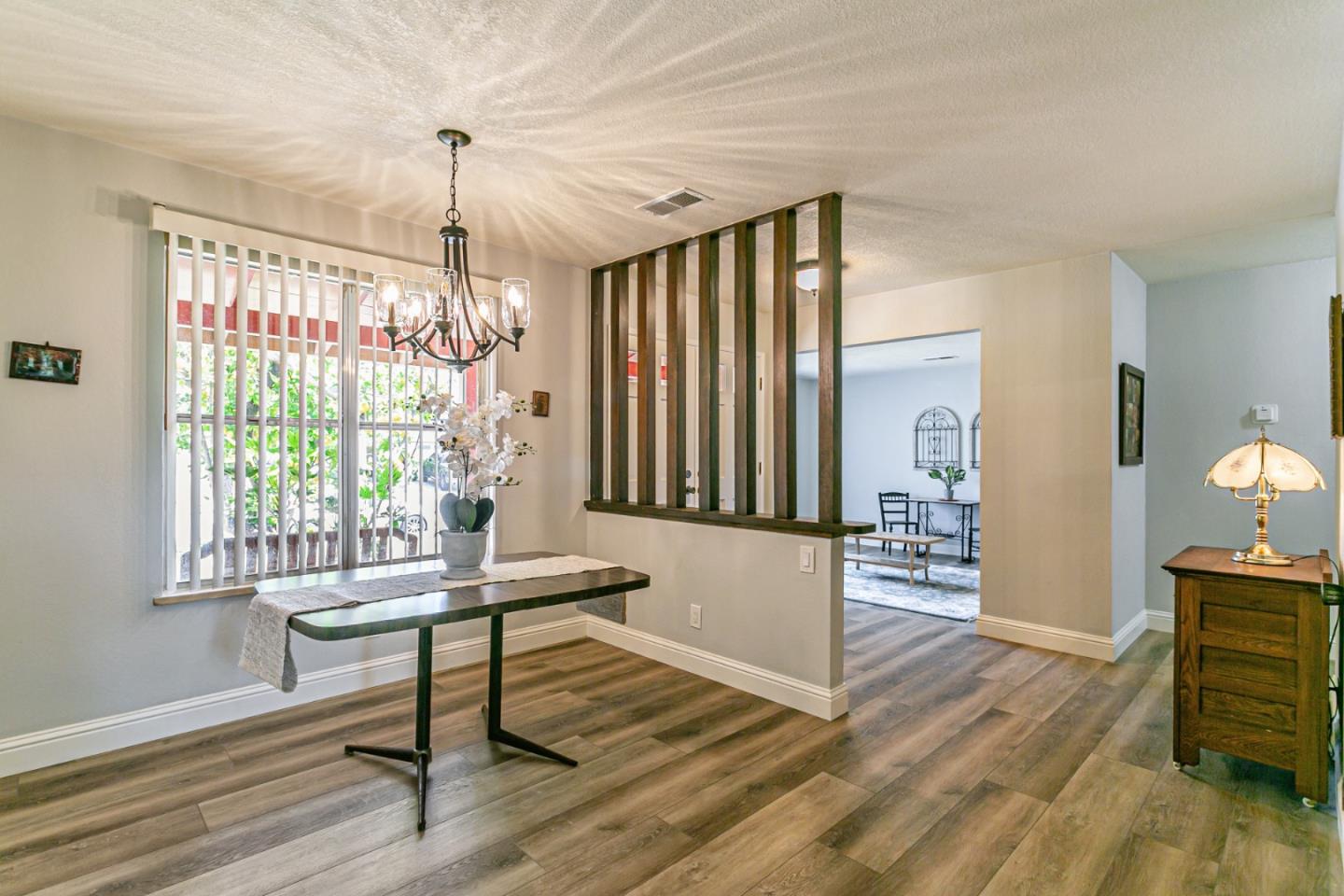 Detail Gallery Image 9 of 26 For 970 Ortega Cir, Gilroy,  CA 95020 - 4 Beds | 2 Baths