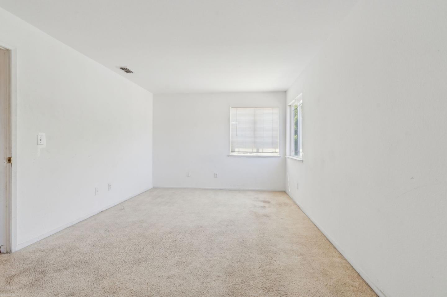 Detail Gallery Image 18 of 30 For 1780 Decarli St, Stockton,  CA 95206 - 4 Beds | 2/1 Baths