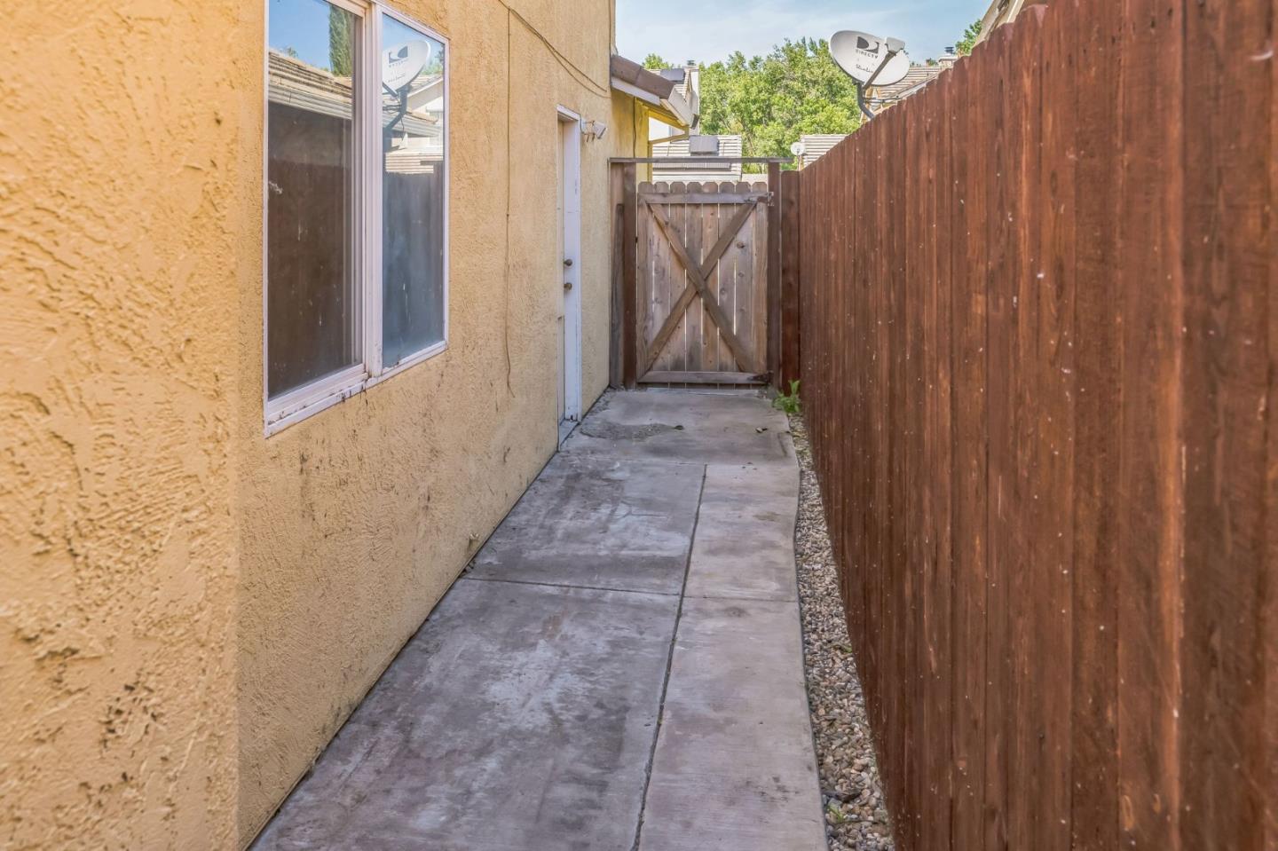 Detail Gallery Image 22 of 30 For 1780 Decarli St, Stockton,  CA 95206 - 4 Beds | 2/1 Baths