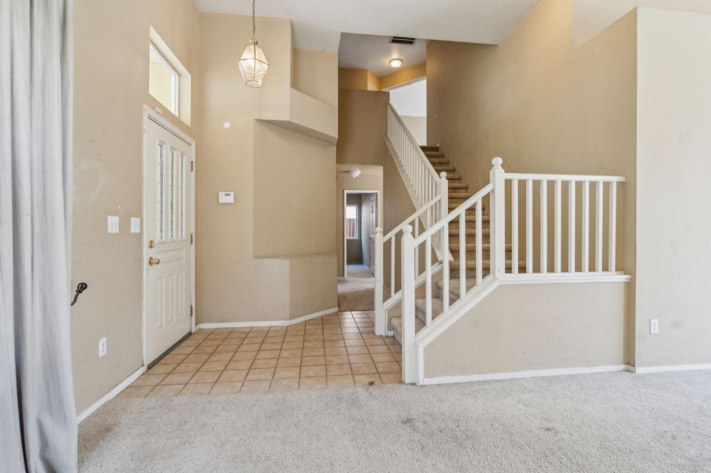 Detail Gallery Image 4 of 30 For 1780 Decarli St, Stockton,  CA 95206 - 4 Beds | 2/1 Baths