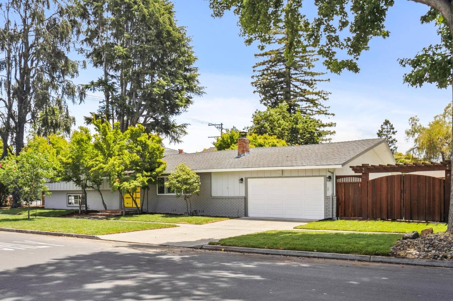 Detail Gallery Image 3 of 53 For 1500 E Campbell Ave, Campbell,  CA 95008 - 4 Beds | 2 Baths