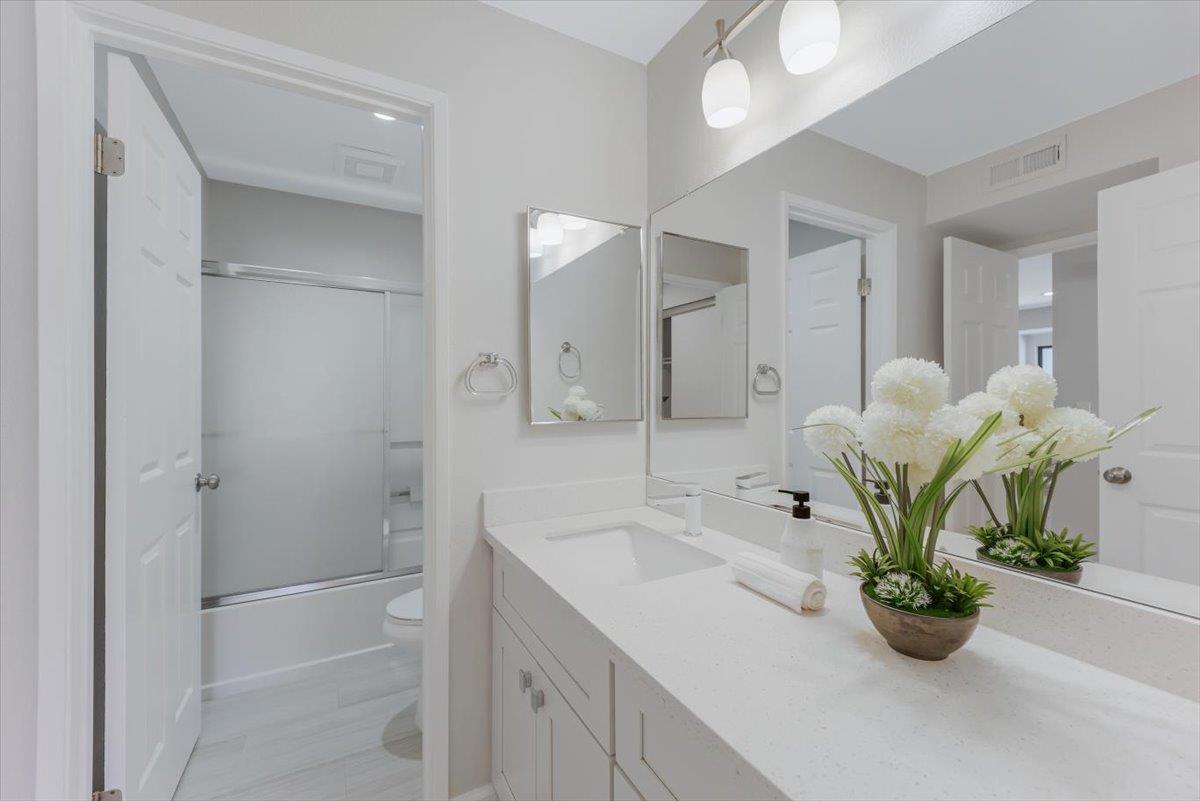 Detail Gallery Image 26 of 48 For 714 San Conrado Ter #5,  Sunnyvale,  CA 94085 - 2 Beds | 2 Baths