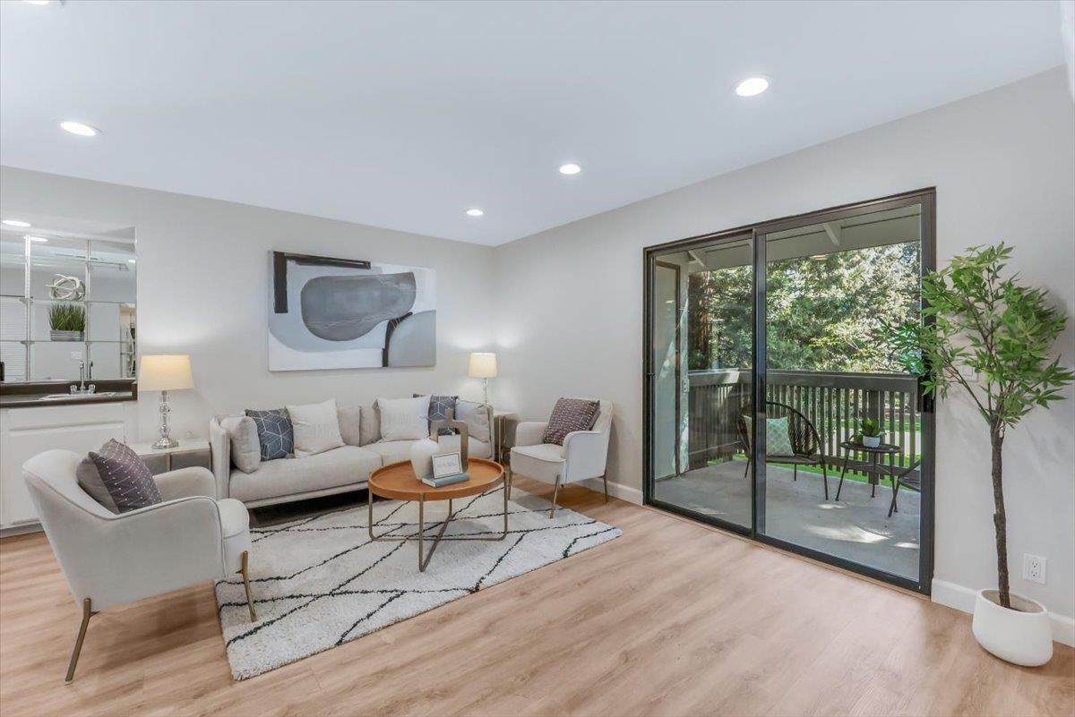 Detail Gallery Image 3 of 48 For 714 San Conrado Ter #5,  Sunnyvale,  CA 94085 - 2 Beds | 2 Baths