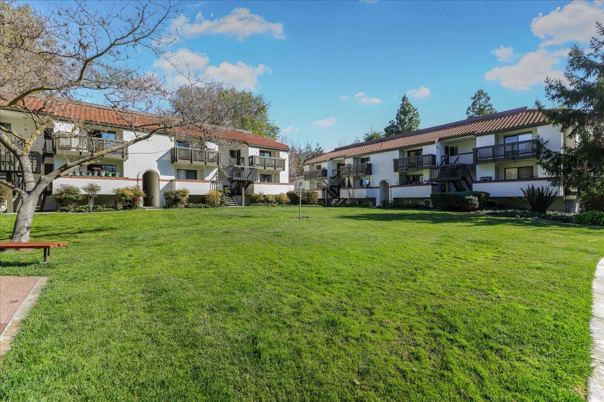 Detail Gallery Image 43 of 48 For 714 San Conrado Ter #5,  Sunnyvale,  CA 94085 - 2 Beds | 2 Baths