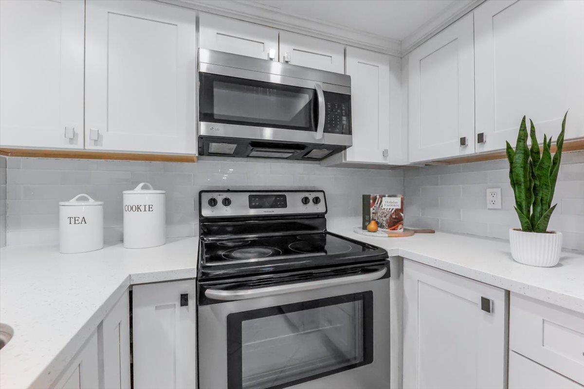 Detail Gallery Image 9 of 48 For 714 San Conrado Ter #5,  Sunnyvale,  CA 94085 - 2 Beds | 2 Baths