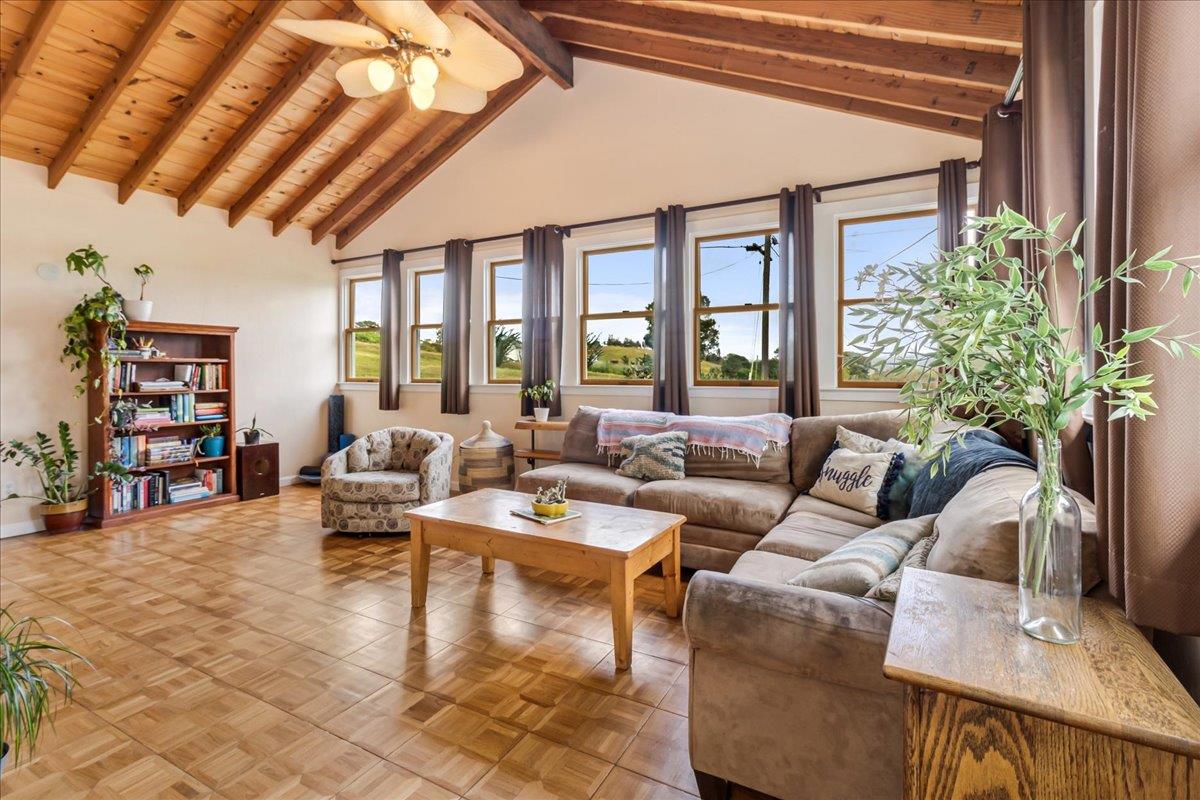Detail Gallery Image 8 of 53 For 71 Spring Rd, Royal Oaks,  CA 95076 - 4 Beds | 3/1 Baths