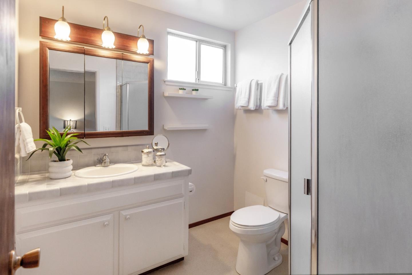 Detail Gallery Image 21 of 29 For 443 Thames Park Ct, San Jose,  CA 95136 - 4 Beds | 2/1 Baths