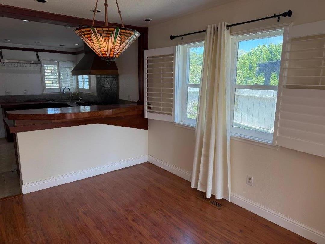 Detail Gallery Image 10 of 40 For 336 Morse Ct, Marina,  CA 93933 - 4 Beds | 3 Baths
