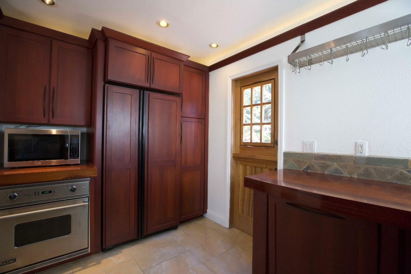 Detail Gallery Image 17 of 40 For 336 Morse Ct, Marina,  CA 93933 - 4 Beds | 3 Baths