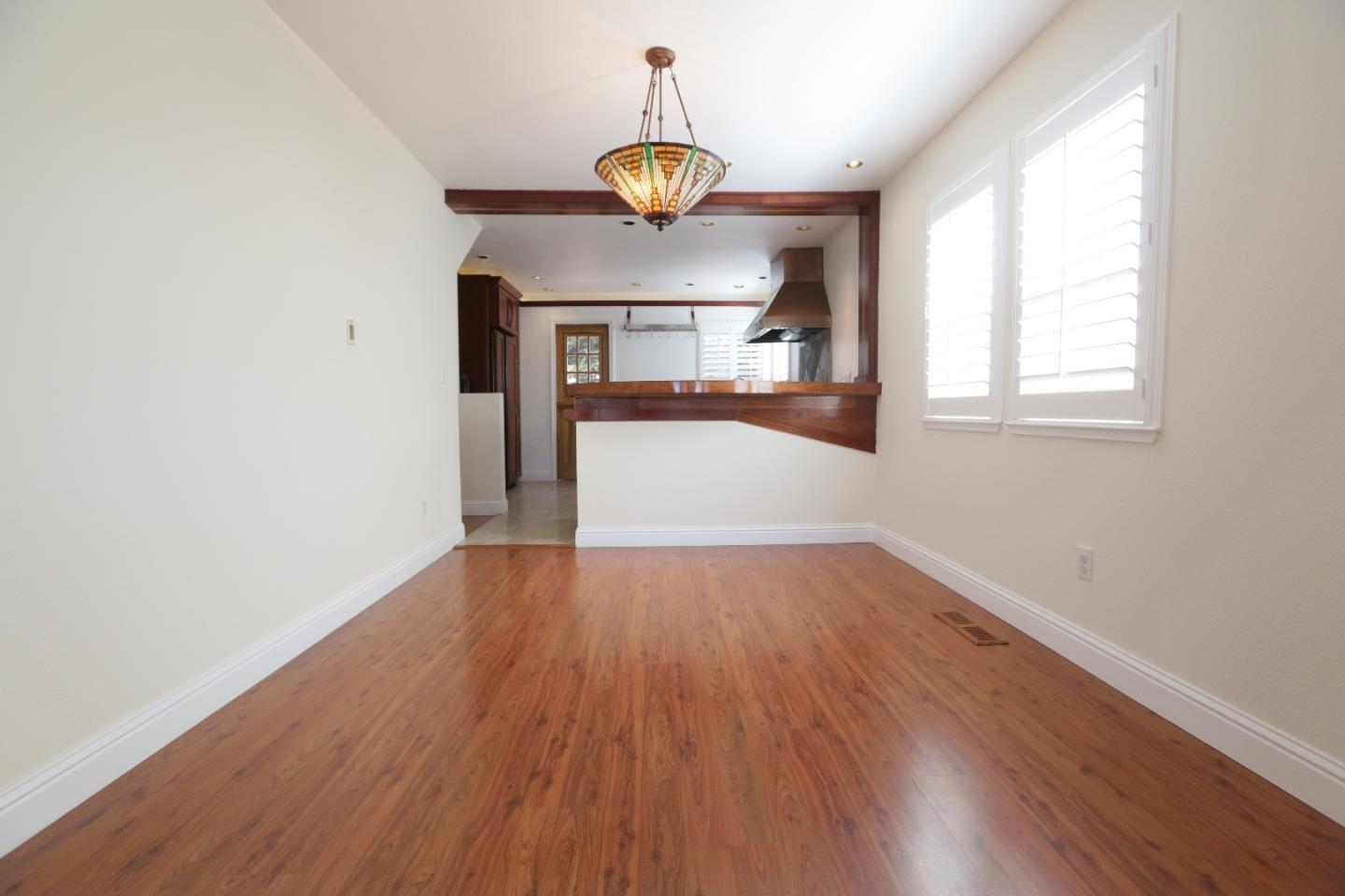 Detail Gallery Image 9 of 40 For 336 Morse Ct, Marina,  CA 93933 - 4 Beds | 3 Baths