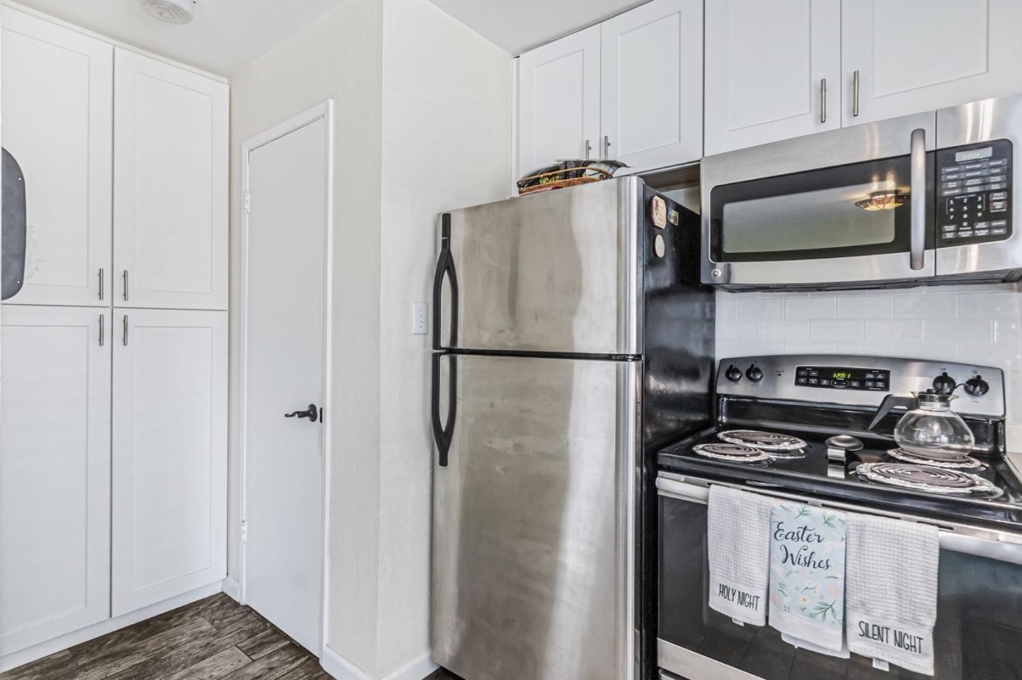 Detail Gallery Image 11 of 31 For 5465 Don Edmondo Ct, San Jose,  CA 95123 - 2 Beds | 1/1 Baths