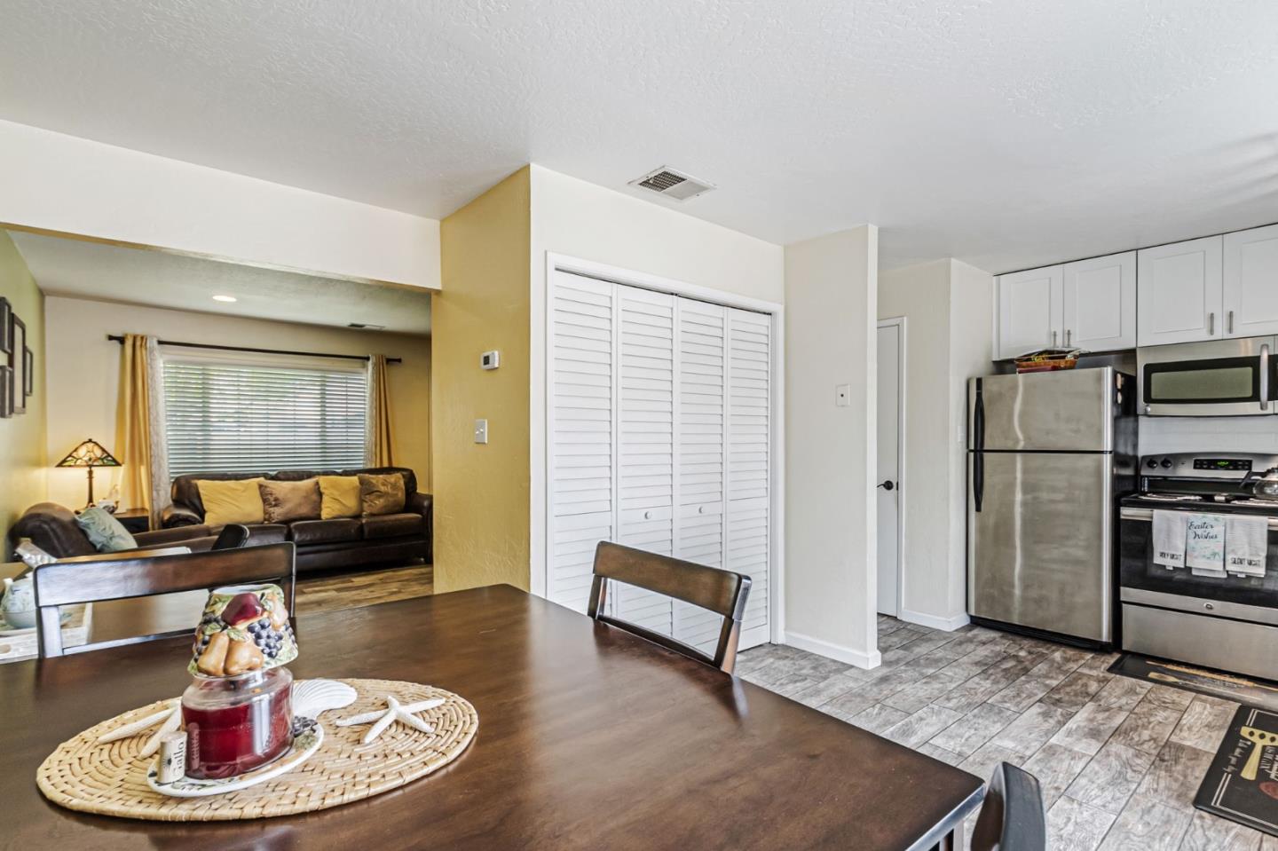 Detail Gallery Image 16 of 31 For 5465 Don Edmondo Ct, San Jose,  CA 95123 - 2 Beds | 1/1 Baths