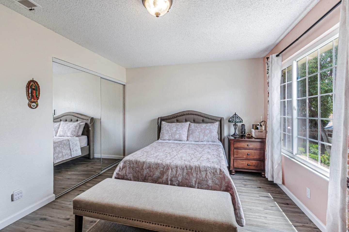 Detail Gallery Image 18 of 31 For 5465 Don Edmondo Ct, San Jose,  CA 95123 - 2 Beds | 1/1 Baths