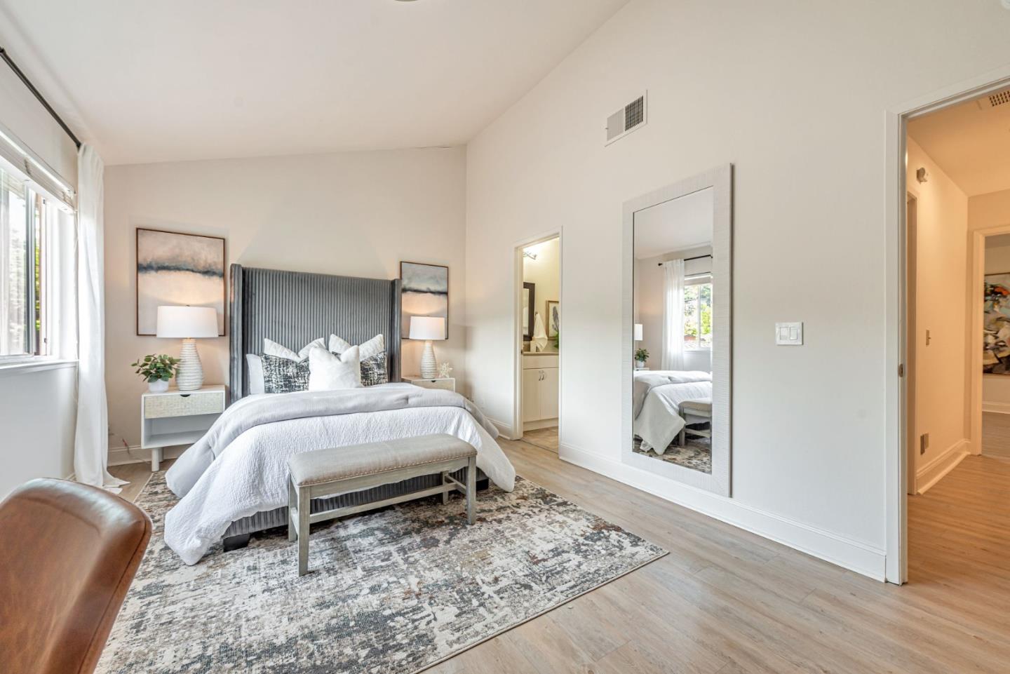 Detail Gallery Image 15 of 35 For 6015 Calle De Felice, San Jose,  CA 95124 - 3 Beds | 3/1 Baths