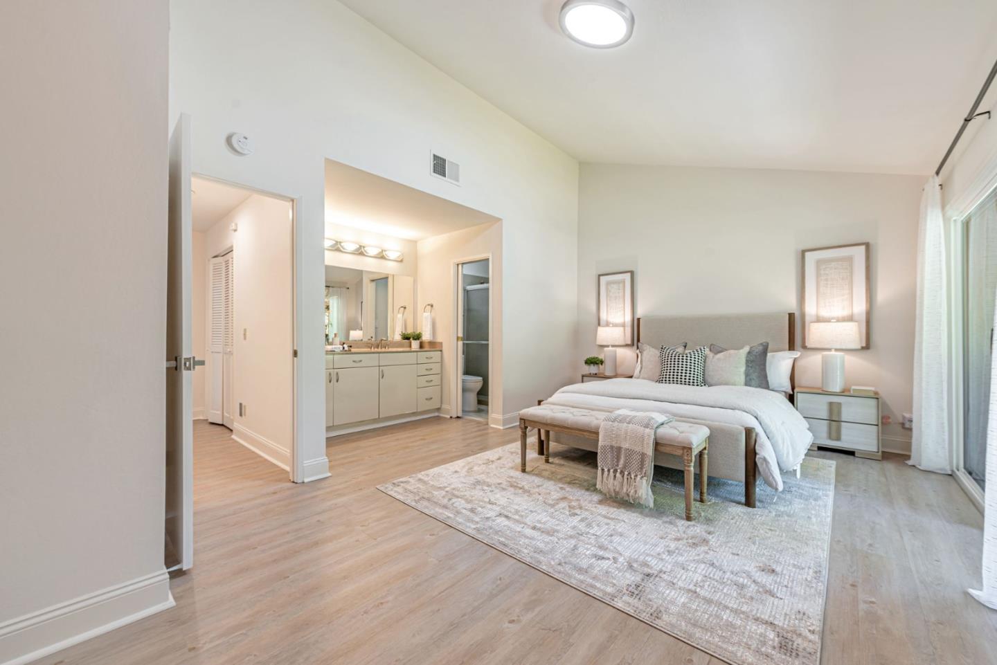 Detail Gallery Image 21 of 35 For 6015 Calle De Felice, San Jose,  CA 95124 - 3 Beds | 3/1 Baths