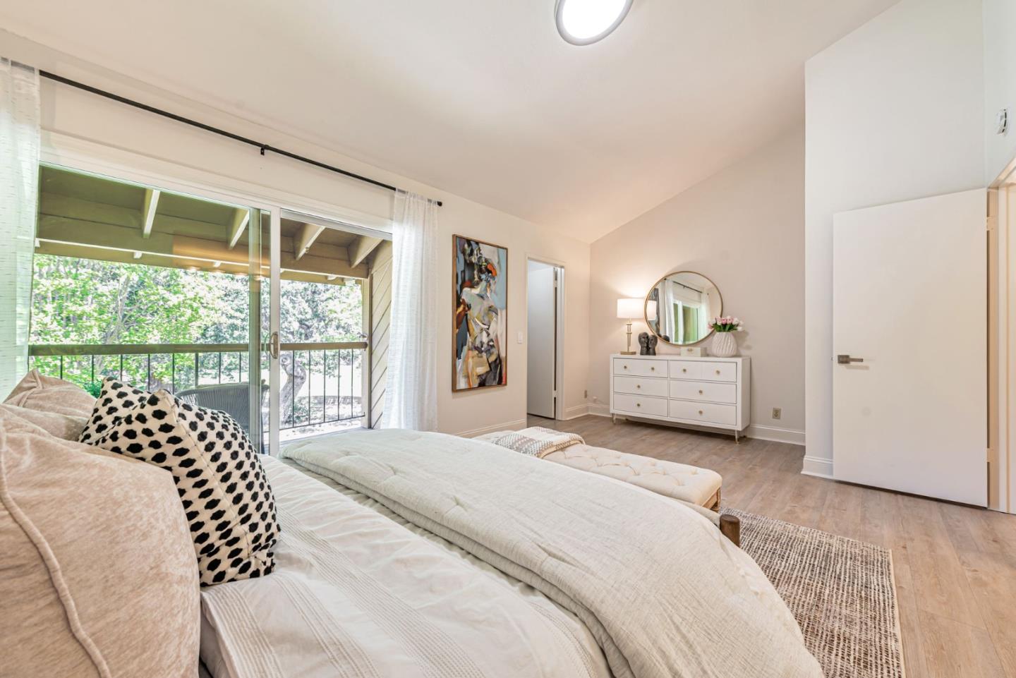 Detail Gallery Image 23 of 35 For 6015 Calle De Felice, San Jose,  CA 95124 - 3 Beds | 3/1 Baths