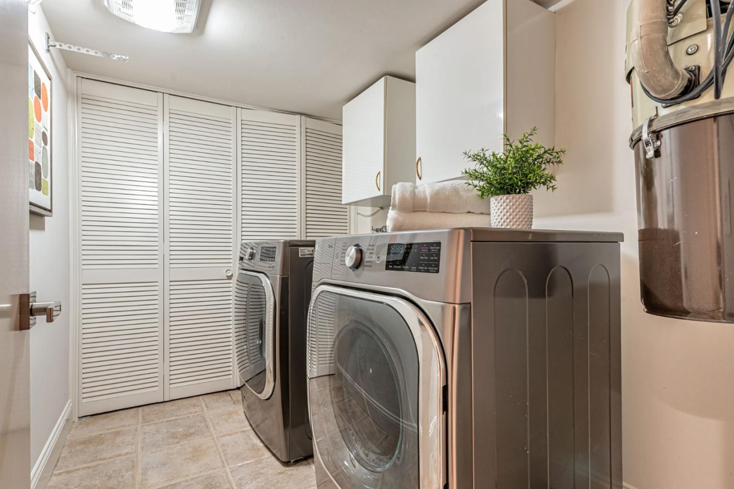 Detail Gallery Image 34 of 35 For 6015 Calle De Felice, San Jose,  CA 95124 - 3 Beds | 3/1 Baths