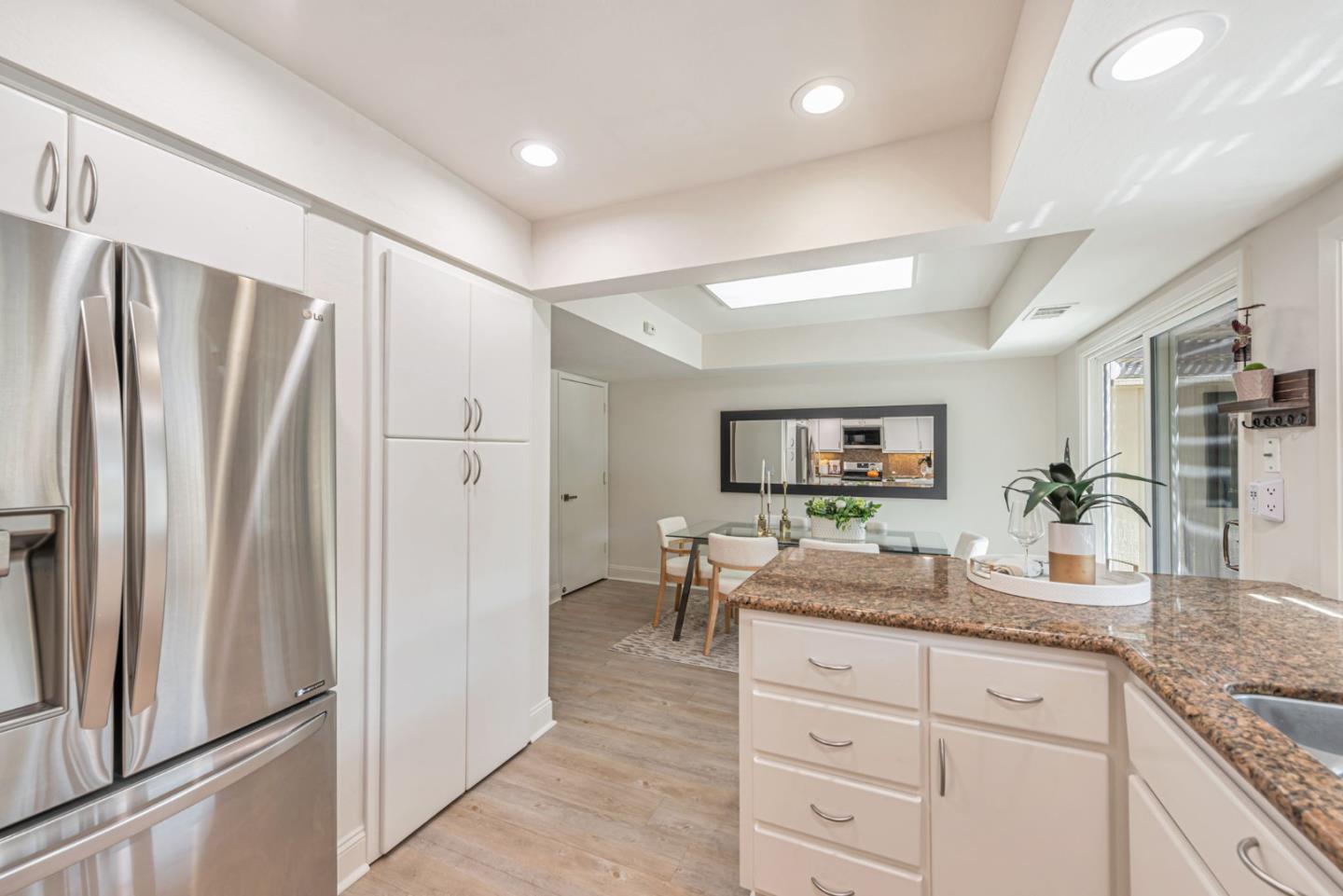 Detail Gallery Image 8 of 35 For 6015 Calle De Felice, San Jose,  CA 95124 - 3 Beds | 3/1 Baths