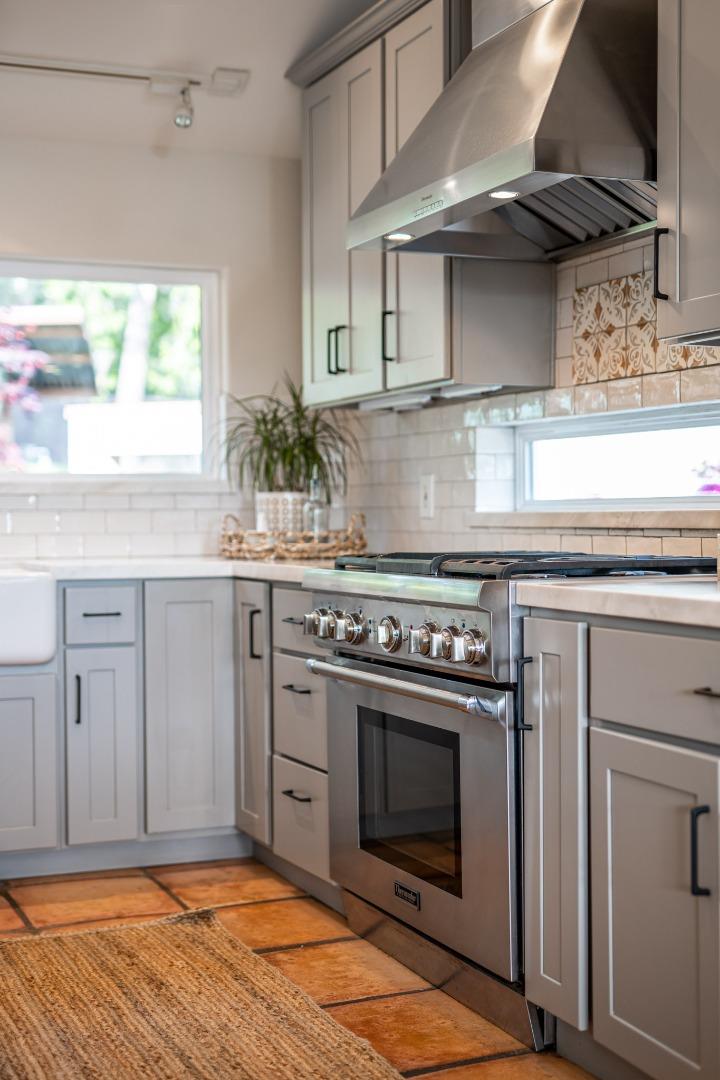 Detail Gallery Image 21 of 86 For 19445 Black Rd, Los Gatos,  CA 95033 - 4 Beds | 4 Baths