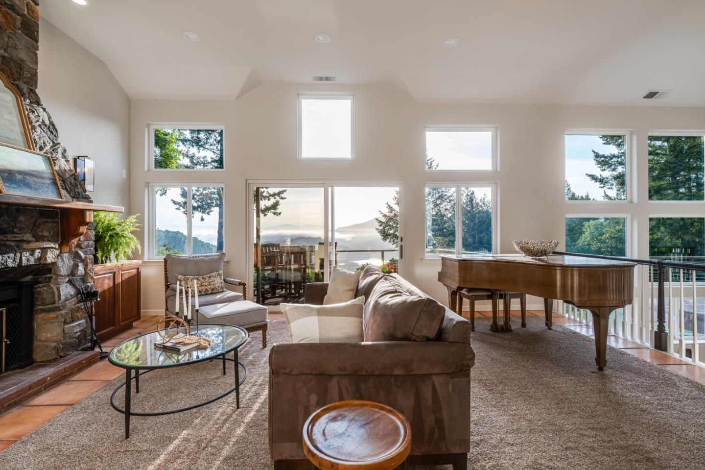 Detail Gallery Image 26 of 86 For 19445 Black Rd, Los Gatos,  CA 95033 - 4 Beds | 4 Baths
