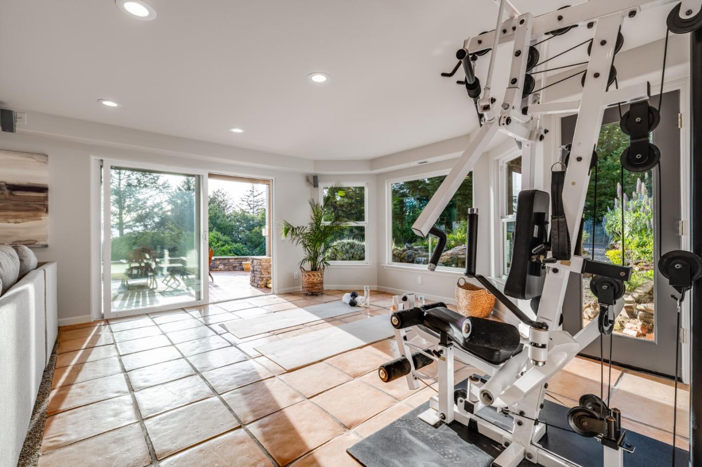 Detail Gallery Image 43 of 86 For 19445 Black Rd, Los Gatos,  CA 95033 - 4 Beds | 4 Baths