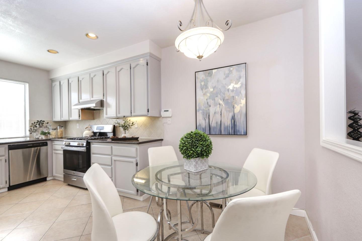 Detail Gallery Image 9 of 18 For 4633 Hampton Falls Pl, San Jose,  CA 95136 - 3 Beds | 2 Baths