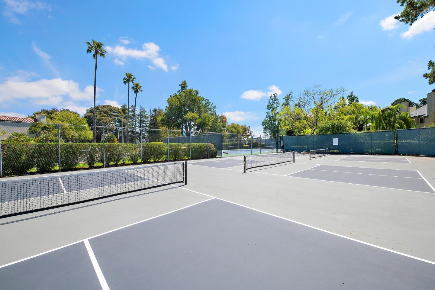 Detail Gallery Image 40 of 42 For 953 Shoreline Dr, San Mateo,  CA 94404 - 1 Beds | 2 Baths