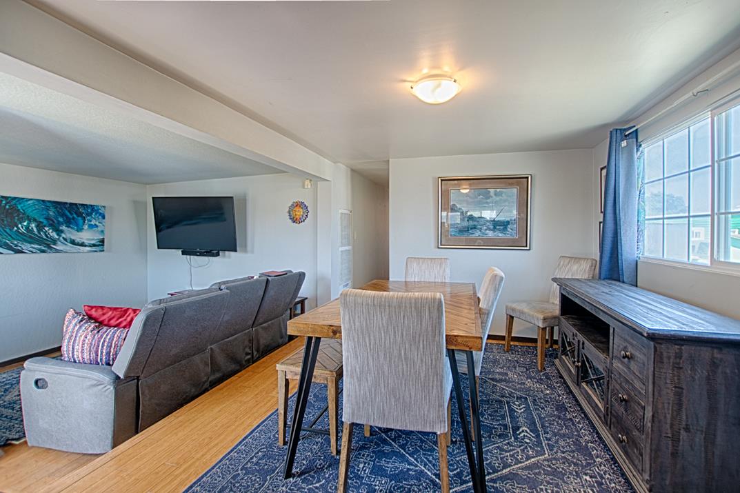 Detail Gallery Image 10 of 30 For 890 38th Ave #92,  Santa Cruz,  CA 95062 - 3 Beds | 2 Baths