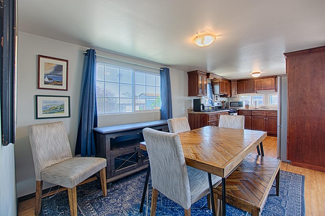 Detail Gallery Image 9 of 30 For 890 38th Ave #92,  Santa Cruz,  CA 95062 - 3 Beds | 2 Baths