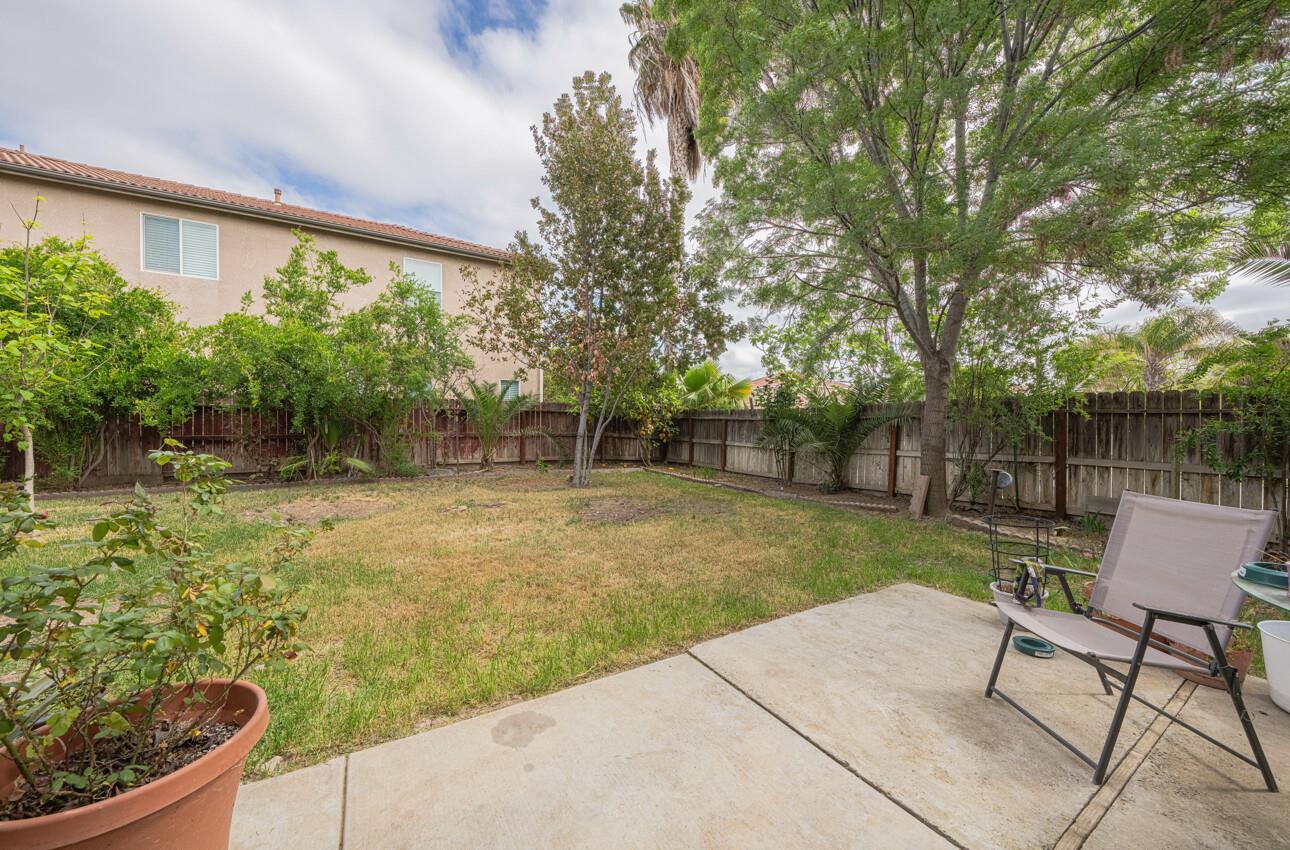 Detail Gallery Image 14 of 39 For 1416 San Rafael St, Los Banos,  CA 93635 - 6 Beds | 3/1 Baths
