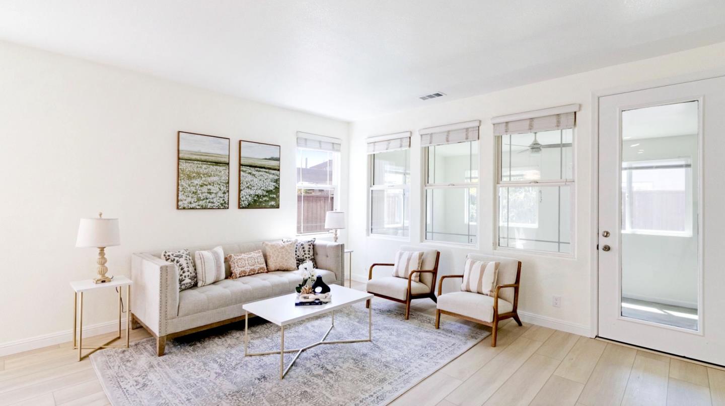 Detail Gallery Image 15 of 52 For 2760 Shellgate Cir, Hayward,  CA 94545 - 4 Beds | 2/1 Baths