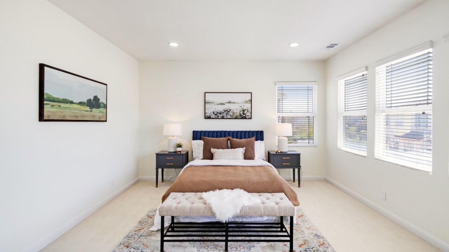 Detail Gallery Image 19 of 52 For 2760 Shellgate Cir, Hayward,  CA 94545 - 4 Beds | 2/1 Baths