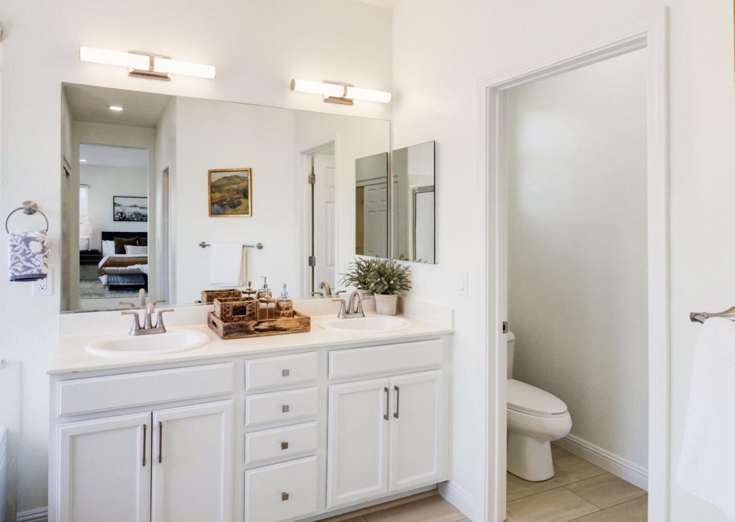 Detail Gallery Image 22 of 52 For 2760 Shellgate Cir, Hayward,  CA 94545 - 4 Beds | 2/1 Baths