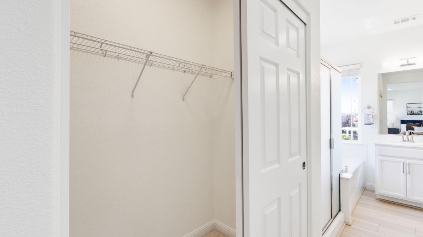 Detail Gallery Image 26 of 52 For 2760 Shellgate Cir, Hayward,  CA 94545 - 4 Beds | 2/1 Baths