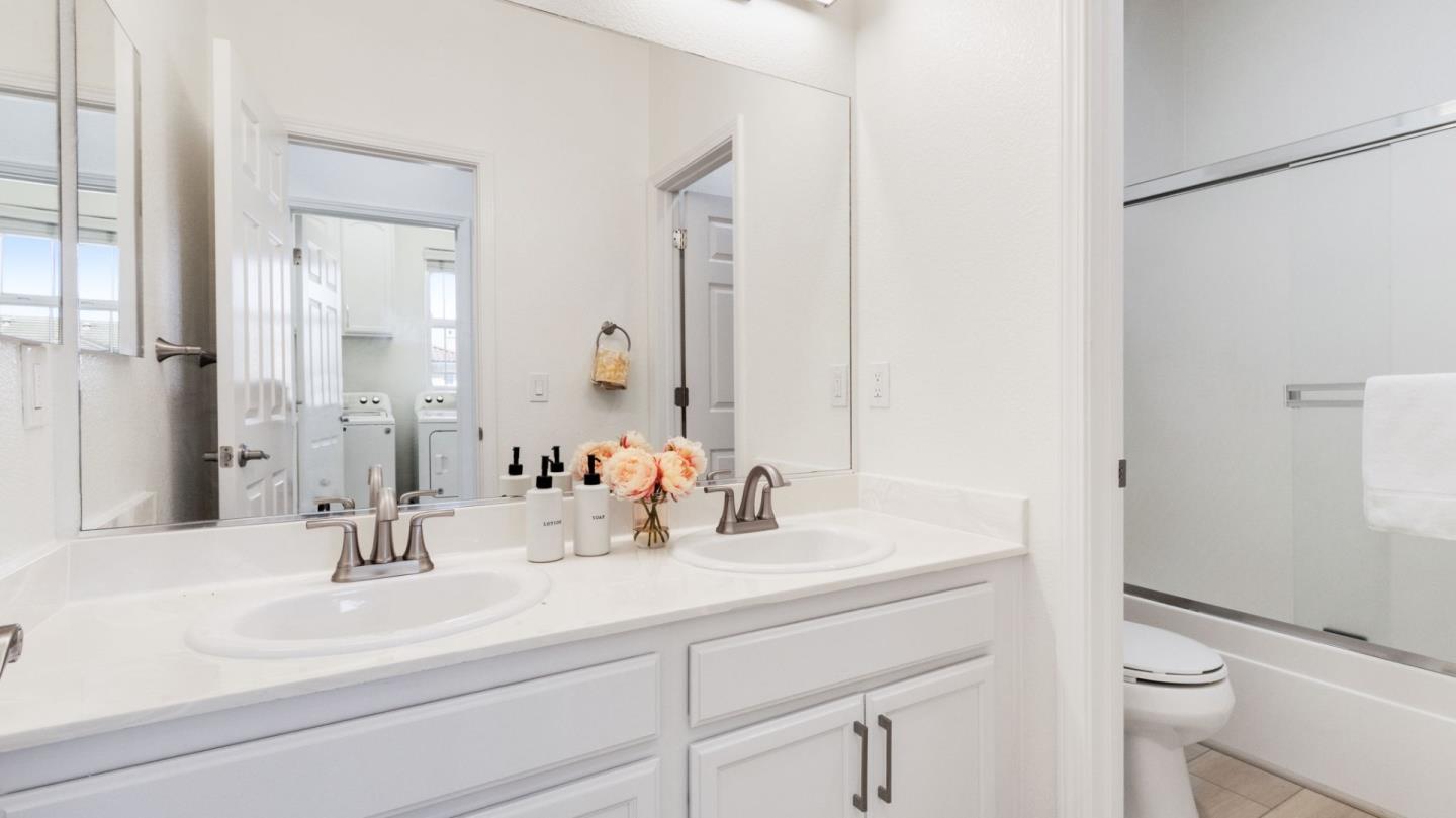 Detail Gallery Image 31 of 52 For 2760 Shellgate Cir, Hayward,  CA 94545 - 4 Beds | 2/1 Baths
