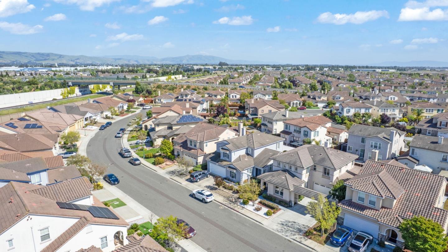 Detail Gallery Image 38 of 52 For 2760 Shellgate Cir, Hayward,  CA 94545 - 4 Beds | 2/1 Baths