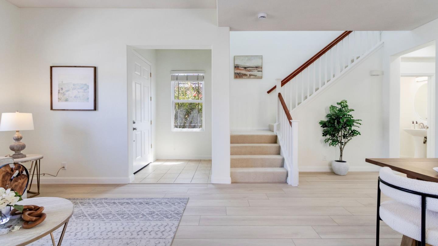 Detail Gallery Image 5 of 52 For 2760 Shellgate Cir, Hayward,  CA 94545 - 4 Beds | 2/1 Baths