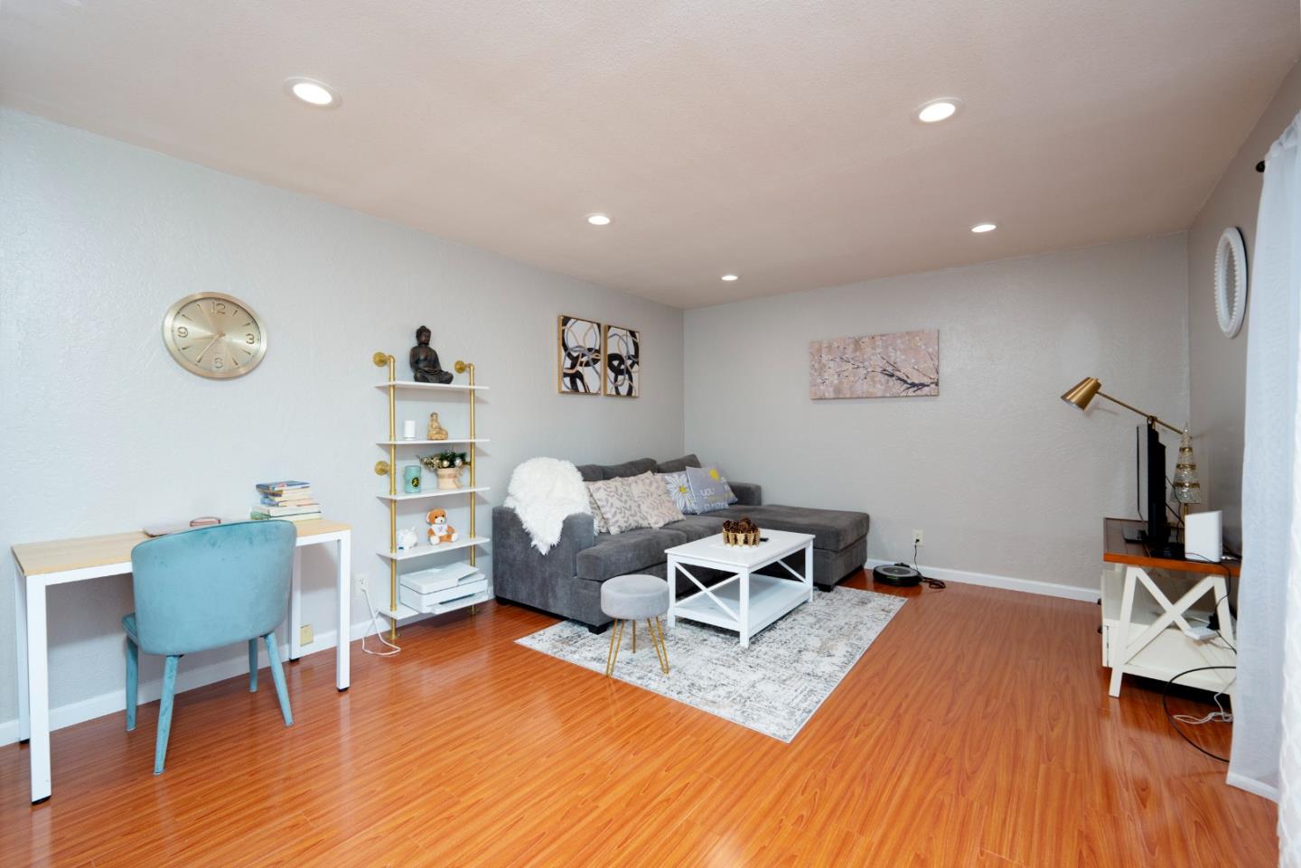 Detail Gallery Image 7 of 24 For 2755 Country Dr #140,  Fremont,  CA 94536 - 2 Beds | 1/1 Baths
