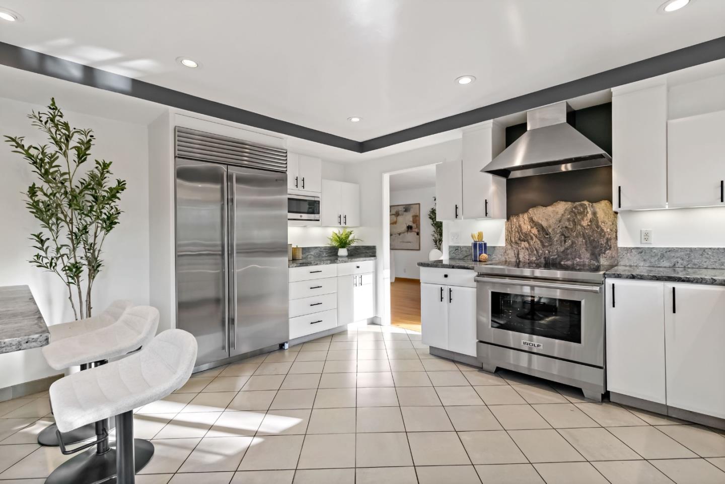 Detail Gallery Image 16 of 46 For 1830 Idyllwild Ave, Redwood City,  CA 94061 - 4 Beds | 2/1 Baths