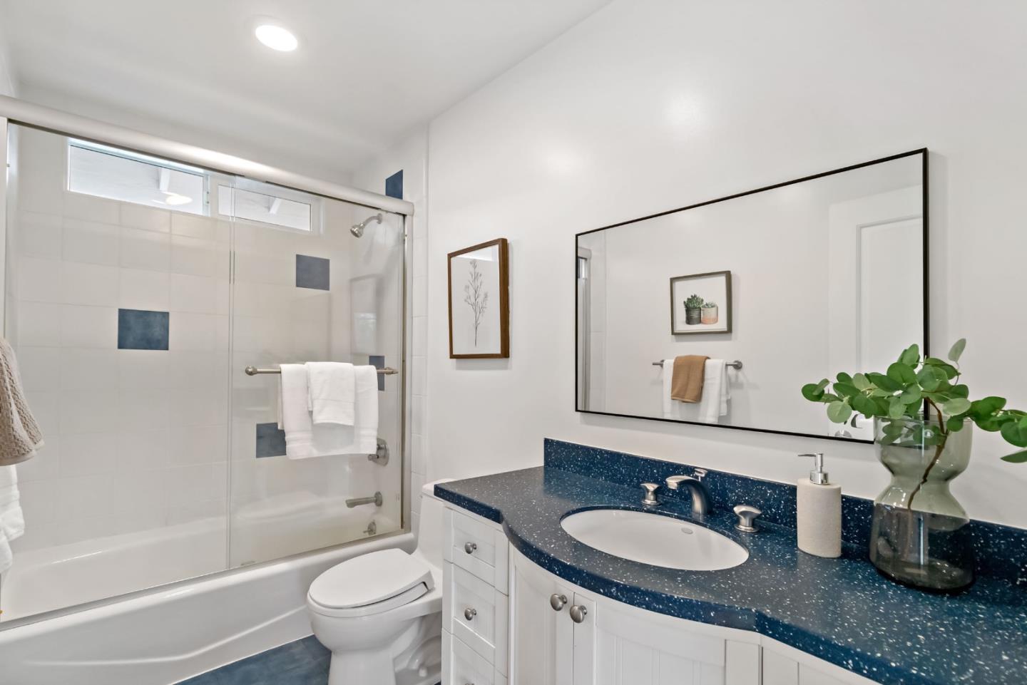 Detail Gallery Image 30 of 46 For 1830 Idyllwild Ave, Redwood City,  CA 94061 - 4 Beds | 2/1 Baths