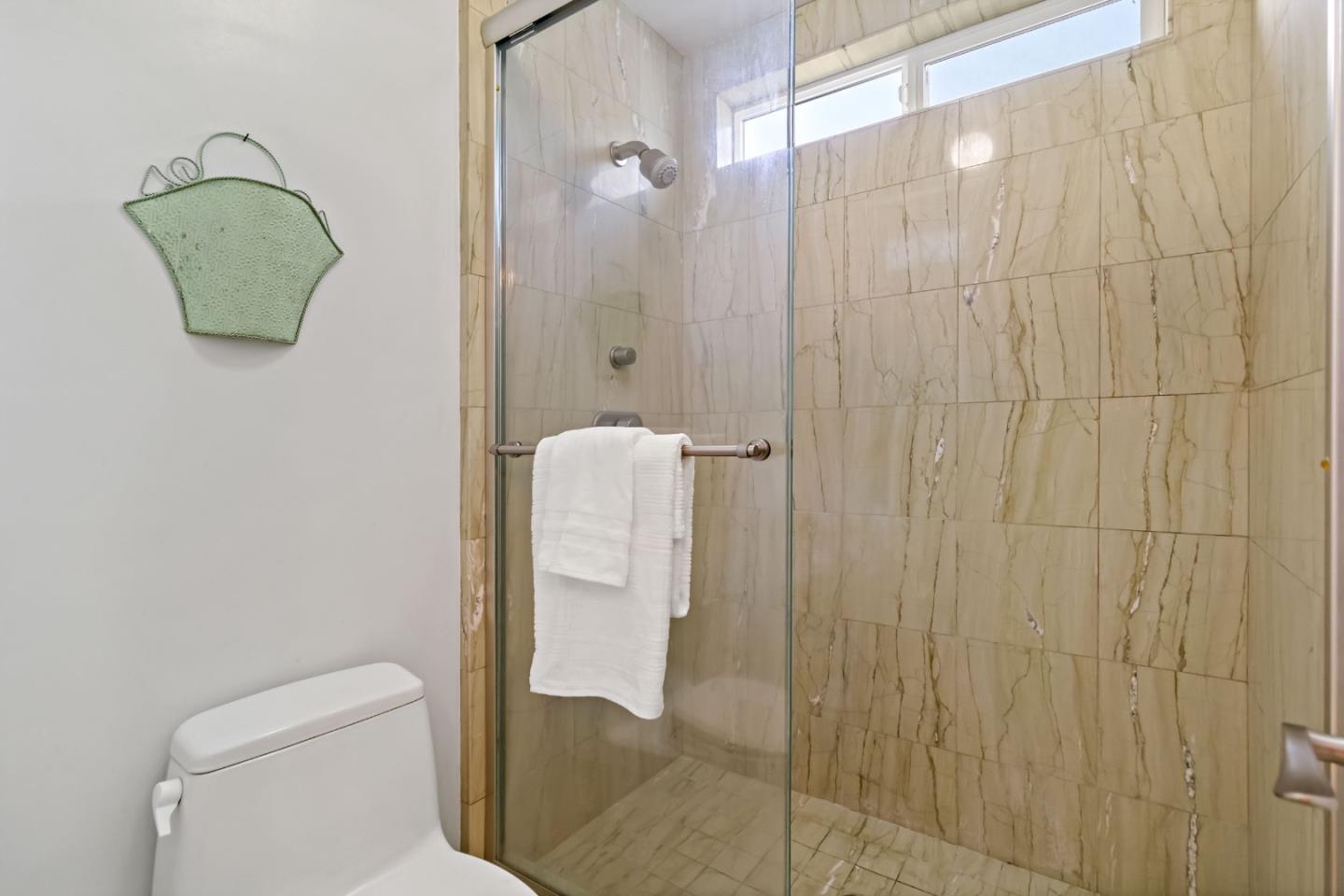 Detail Gallery Image 33 of 46 For 1830 Idyllwild Ave, Redwood City,  CA 94061 - 4 Beds | 2/1 Baths
