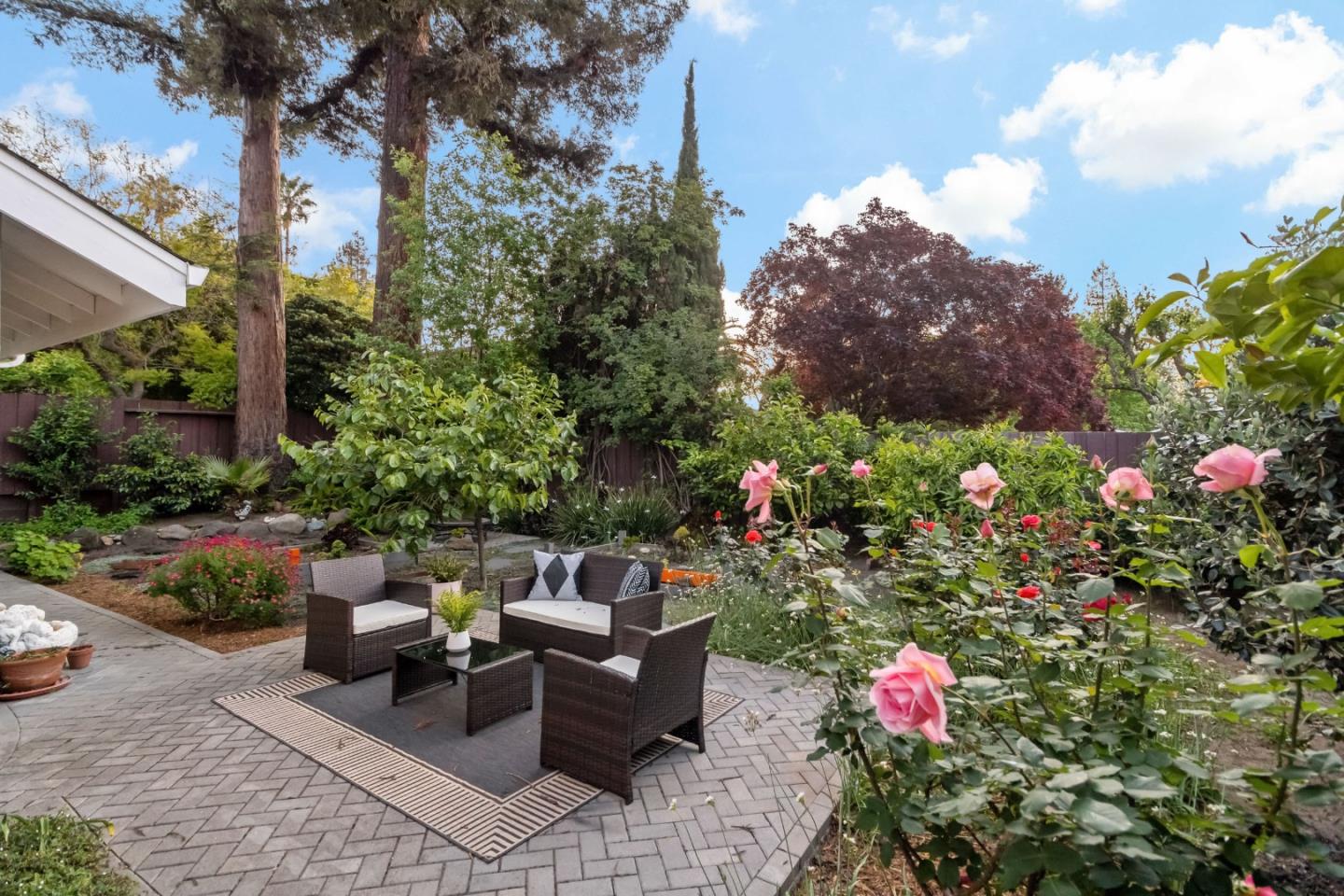 Detail Gallery Image 42 of 46 For 1830 Idyllwild Ave, Redwood City,  CA 94061 - 4 Beds | 2/1 Baths