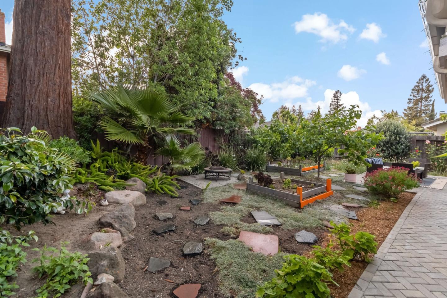 Detail Gallery Image 43 of 46 For 1830 Idyllwild Ave, Redwood City,  CA 94061 - 4 Beds | 2/1 Baths