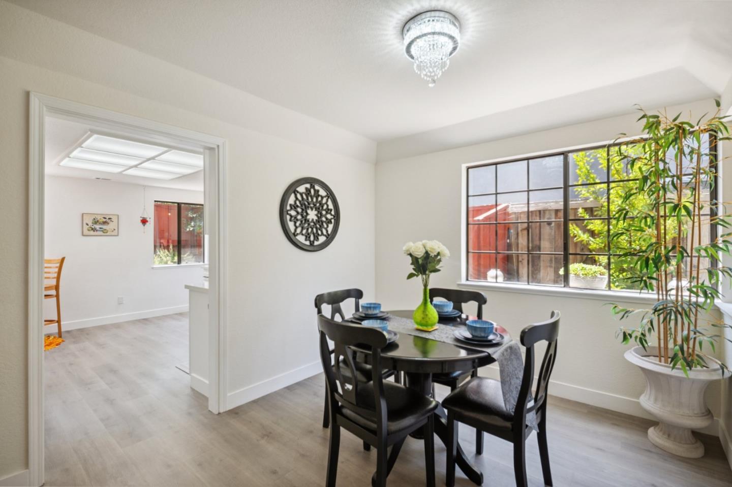 Detail Gallery Image 13 of 32 For 290 Bridgeside Cir, Danville,  CA 94506 - 4 Beds | 3 Baths