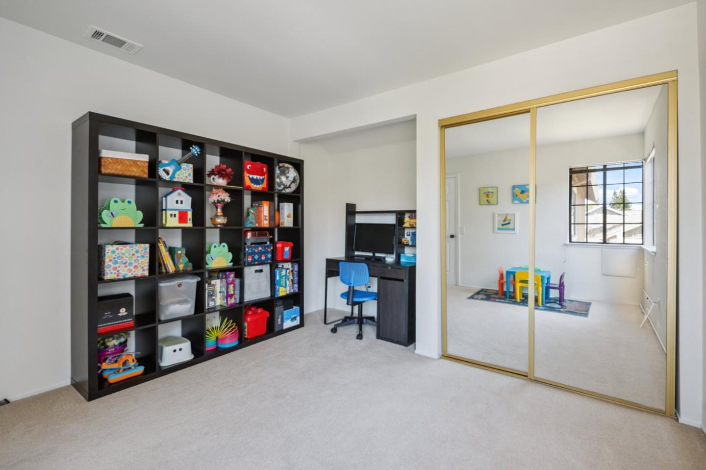 Detail Gallery Image 17 of 32 For 290 Bridgeside Cir, Danville,  CA 94506 - 4 Beds | 3 Baths