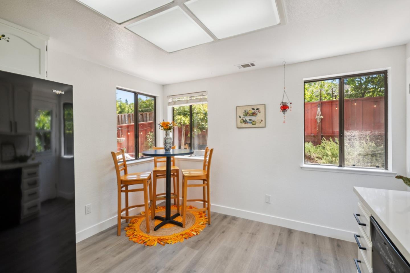 Detail Gallery Image 7 of 32 For 290 Bridgeside Cir, Danville,  CA 94506 - 4 Beds | 3 Baths