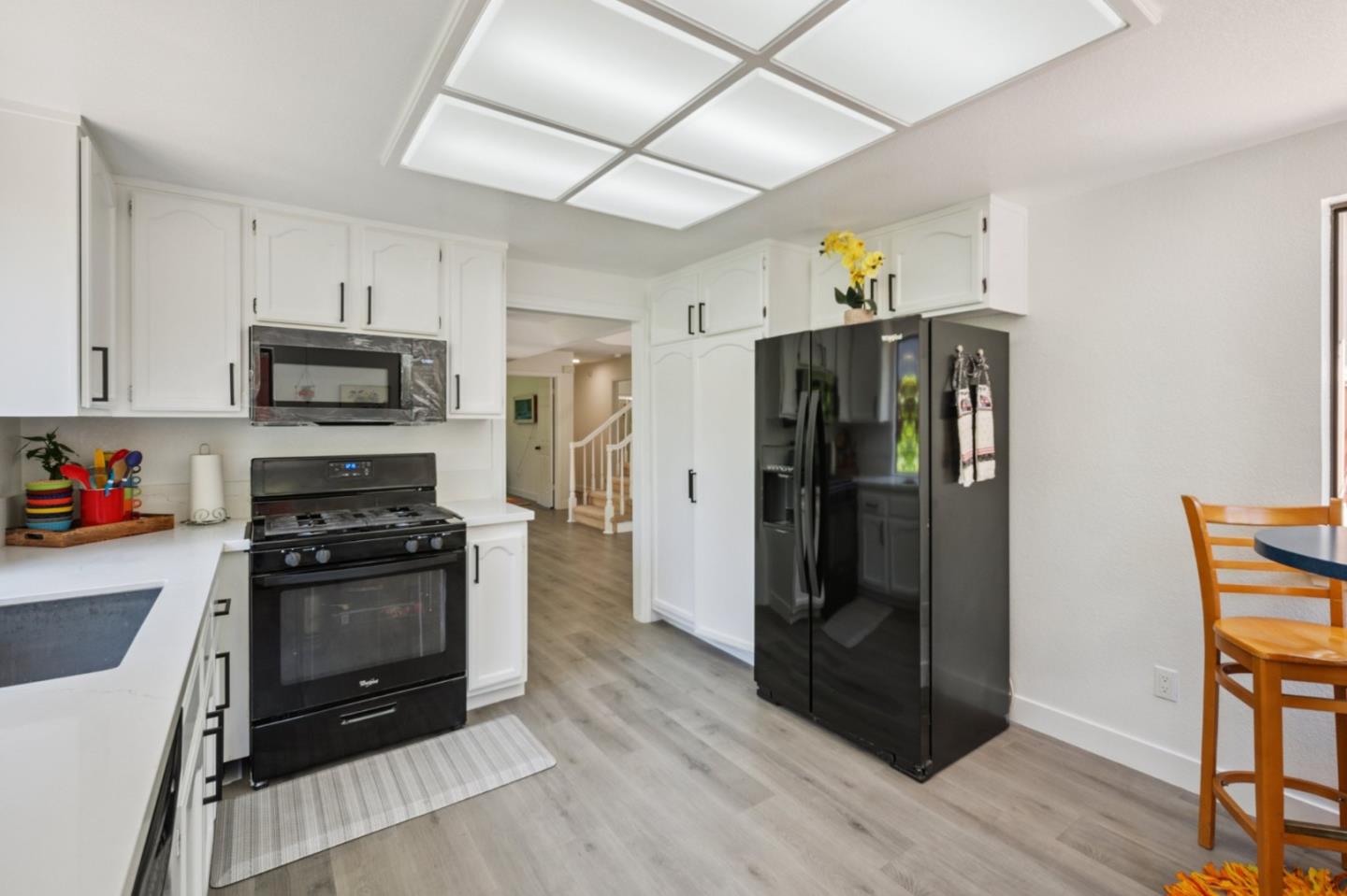 Detail Gallery Image 8 of 32 For 290 Bridgeside Cir, Danville,  CA 94506 - 4 Beds | 3 Baths