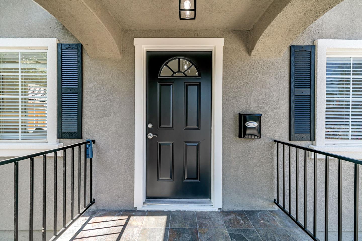 Detail Gallery Image 3 of 44 For 197 S 24th St, San Jose,  CA 95116 - 3 Beds | 1 Baths